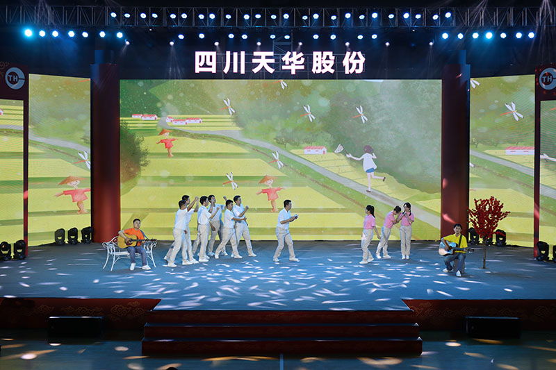 04 情景歌曲：小芳.jpg